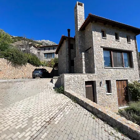Plethora Luxury Arachova