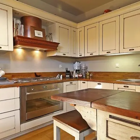 Plethora Luxury Arachova